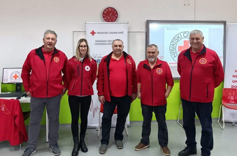 Otok Krk - otok-krk.org - Edukacija o darivanju krvi u krčkoj Srednjoj školi