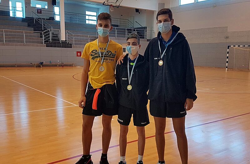Otok Krk - otok-krk.org, Sport - Stolnotenisači STK Malinska-Dubašnica osvojili 18 medalja na otvorenom turniru PGŽ