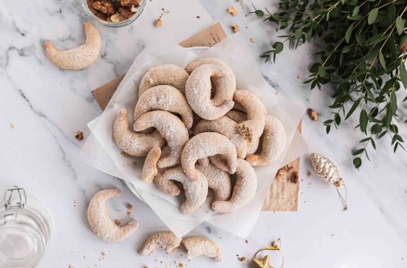 Otok Krk - otok-krk.org - Uz Kotányi bourbon vanilija pastu do savršenih vanilin kiflica: Klasičan recept koji nikada ne razočara sada je još bolji!