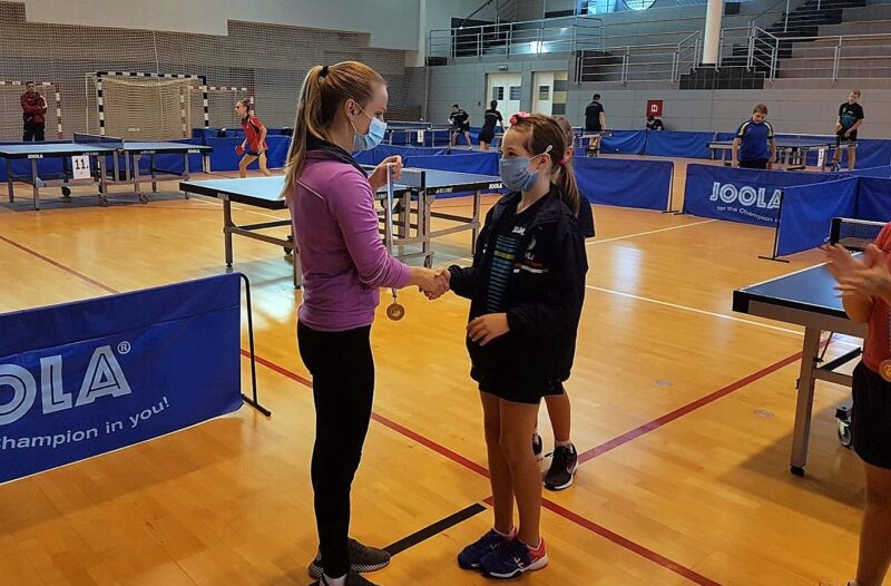 Otok Krk - otok-krk.org, Sport - Stolnotenisači STK Malinska-Dubašnica osvojili 18 medalja na otvorenom turniru PGŽ